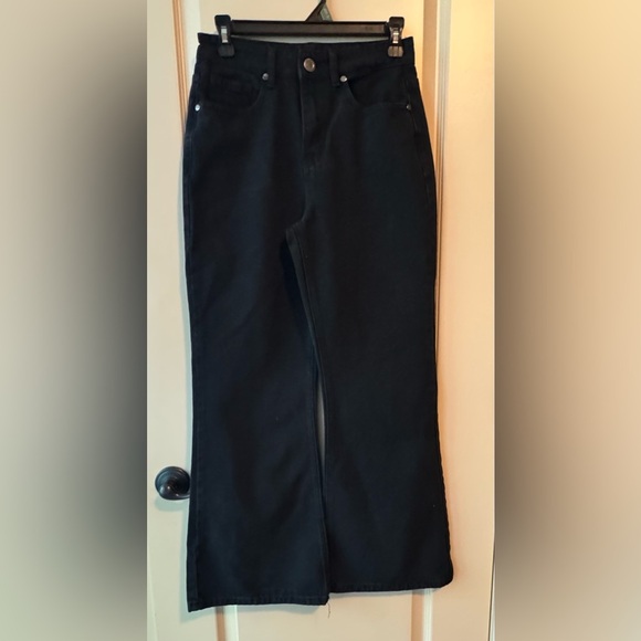 Boohoo Women's Black Jeans - Picture 2 of 8